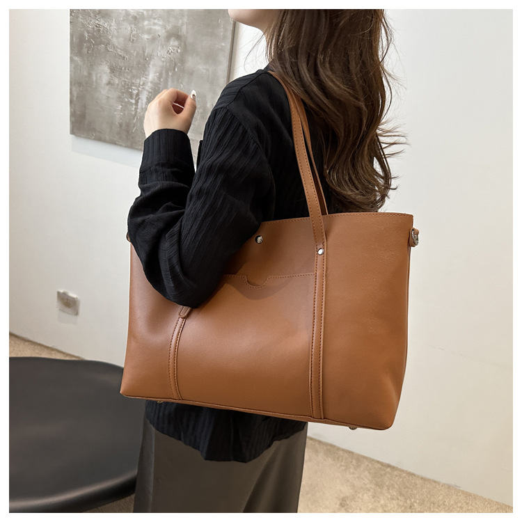 Retro texture commuting solid color simple 2024 autumn new large-capacity single-shoulder bag with a relaxed underarm tote bag undefined