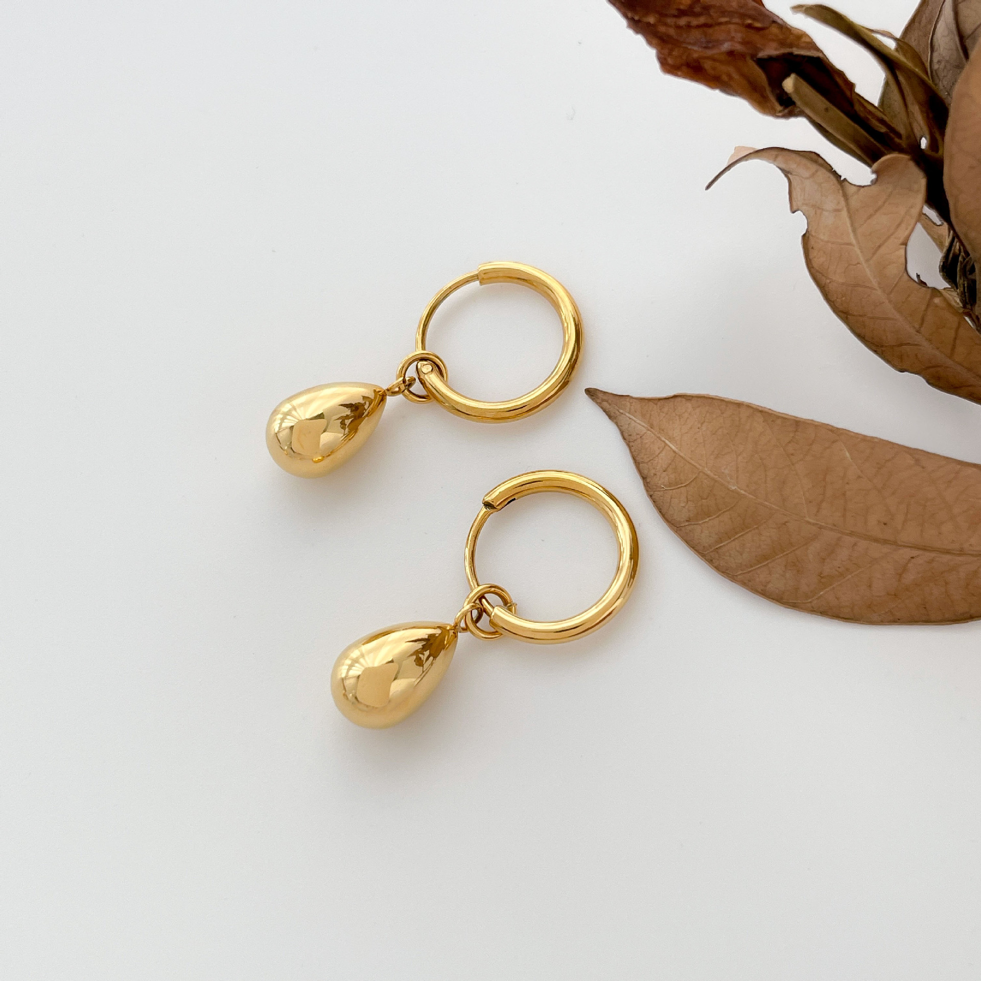 Daily Occasion Titanium Steel Material 1 Pair Simple Style Solid Color Titanium Steel Plating 18k Gold Plated Drop Earrings