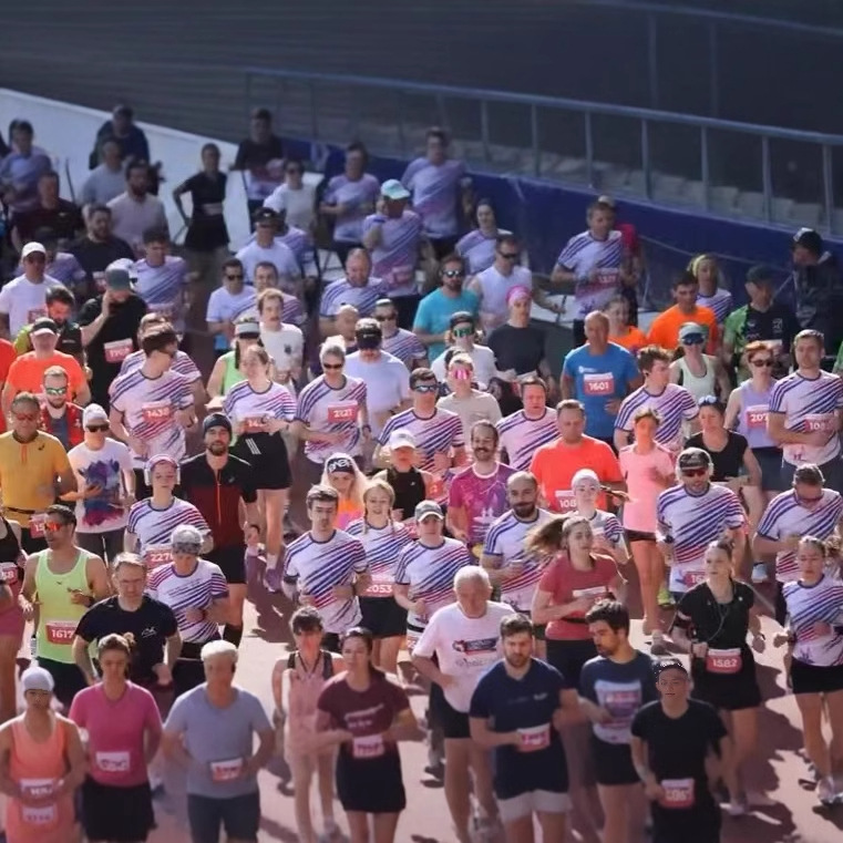 Ropa de atletismo de secado rápido para hombres y mujeres impresa personalizada para estudiantes de carrera de sprint prueba física de entrenamiento de entrenamiento de maratón