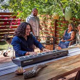 Roland罗兰 E-X10 EX50编曲键盘成年专业演奏力度入门61键舞台合