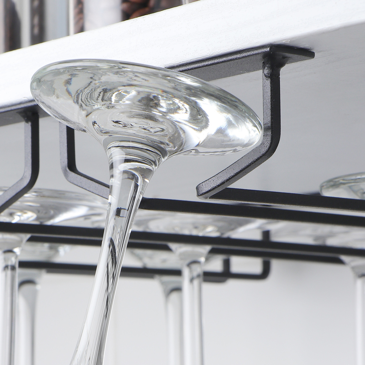 Portavasos de vino de hierro techo gabinete puerta barra de bar colgante copa de vino estante boca abajo drenaje rack de almacenamiento