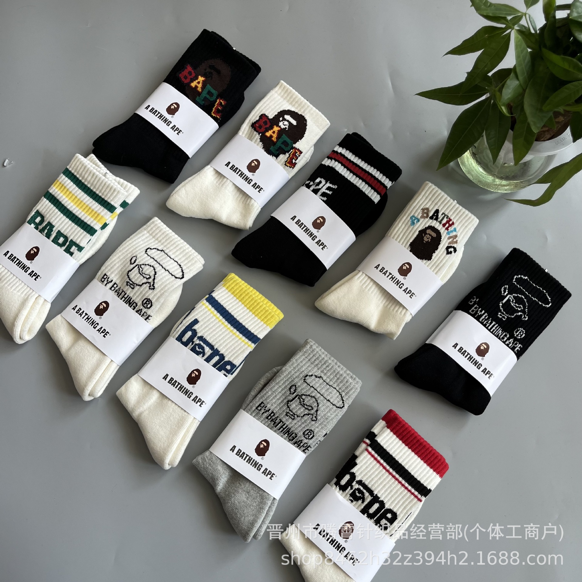 일본 bape 원숭이 머리 수건 바닥 양말 남성과 여성 커플 유행 양말 유행 브랜드 캐주얼 다목적 스포츠 양말 농구 양말