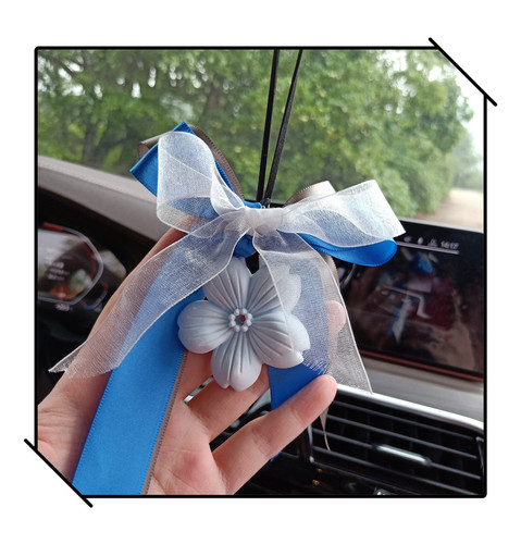 Ins goddess style car perfume, high-end flower shop style, peach blossom and cherry blossom car hanging aromatherapy, car interior aroma diffuser stone