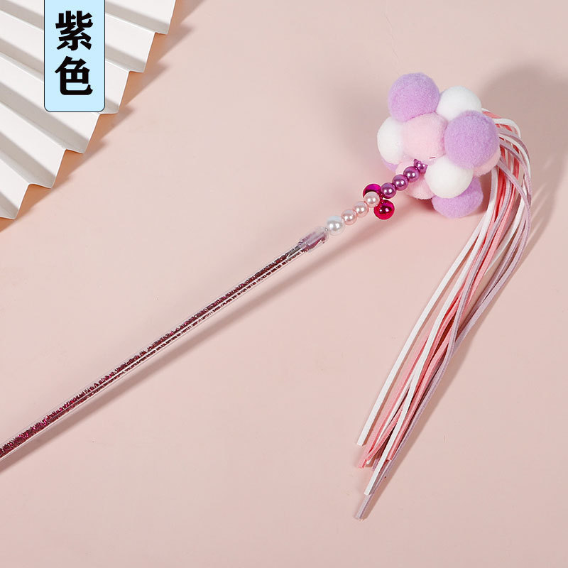 新型のアンドロメダは猫の棒の毛玉のフリンジをからかいます。|undefined