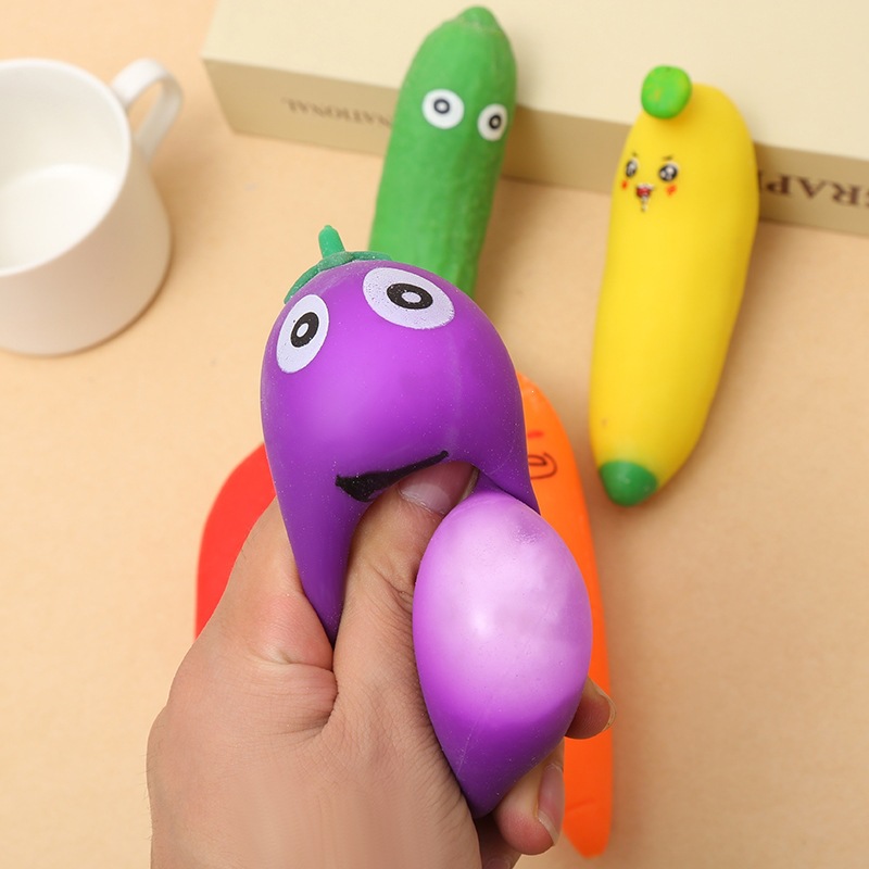 Simulación de verduras amasadas TPR harina arena la la banana fruta berengola chile banana modelado juguete descompresión image 5