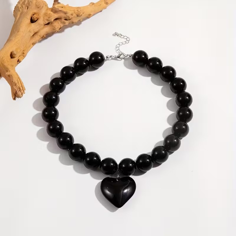 Cross-Border Exaggerated Love Beaded Necklace for Women French Niche Design Clavicle Chain Jewelry for Women High-End Light Luxury Necklace