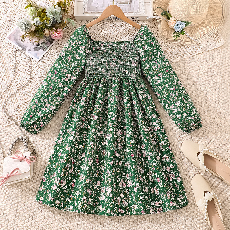 Ropa coreana de niñas 2025 otoño comercio exterior transfronterizo nuevo estilo de flores casuales cuello cuadrado vestido de mangas largas para niños