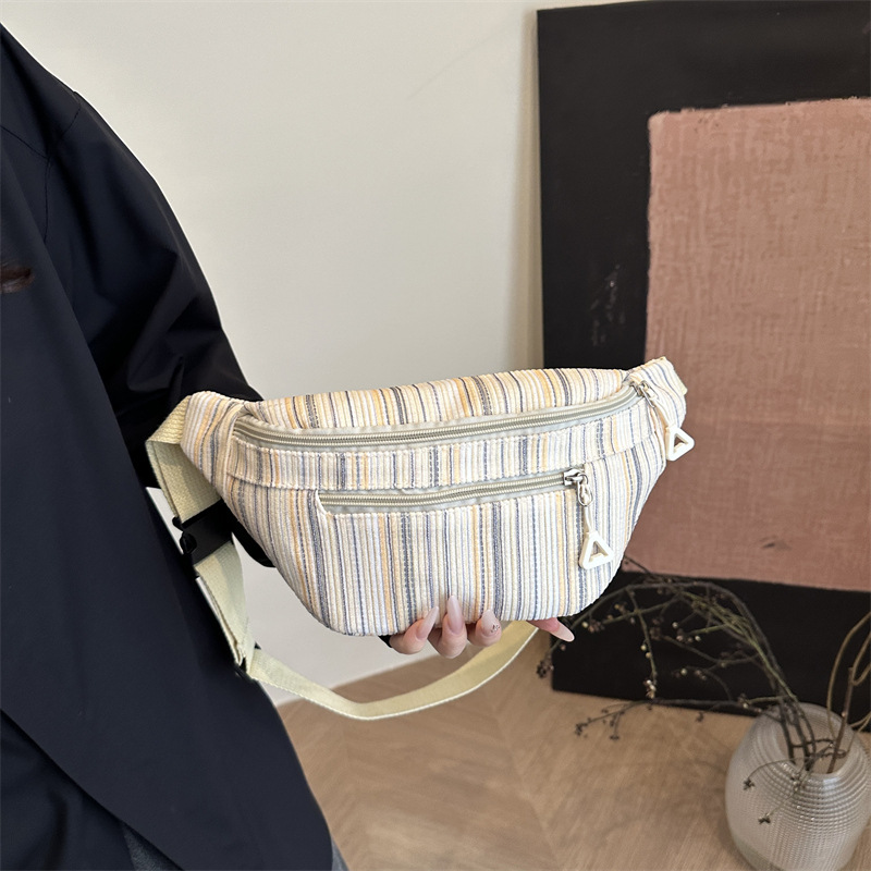 Primavera y verano nuevo estilo 2025, la moda de este año, la cintura del mensajero, el nuevo bolso femenino, la tendencia del bolso de hombro simple y versátil, casual