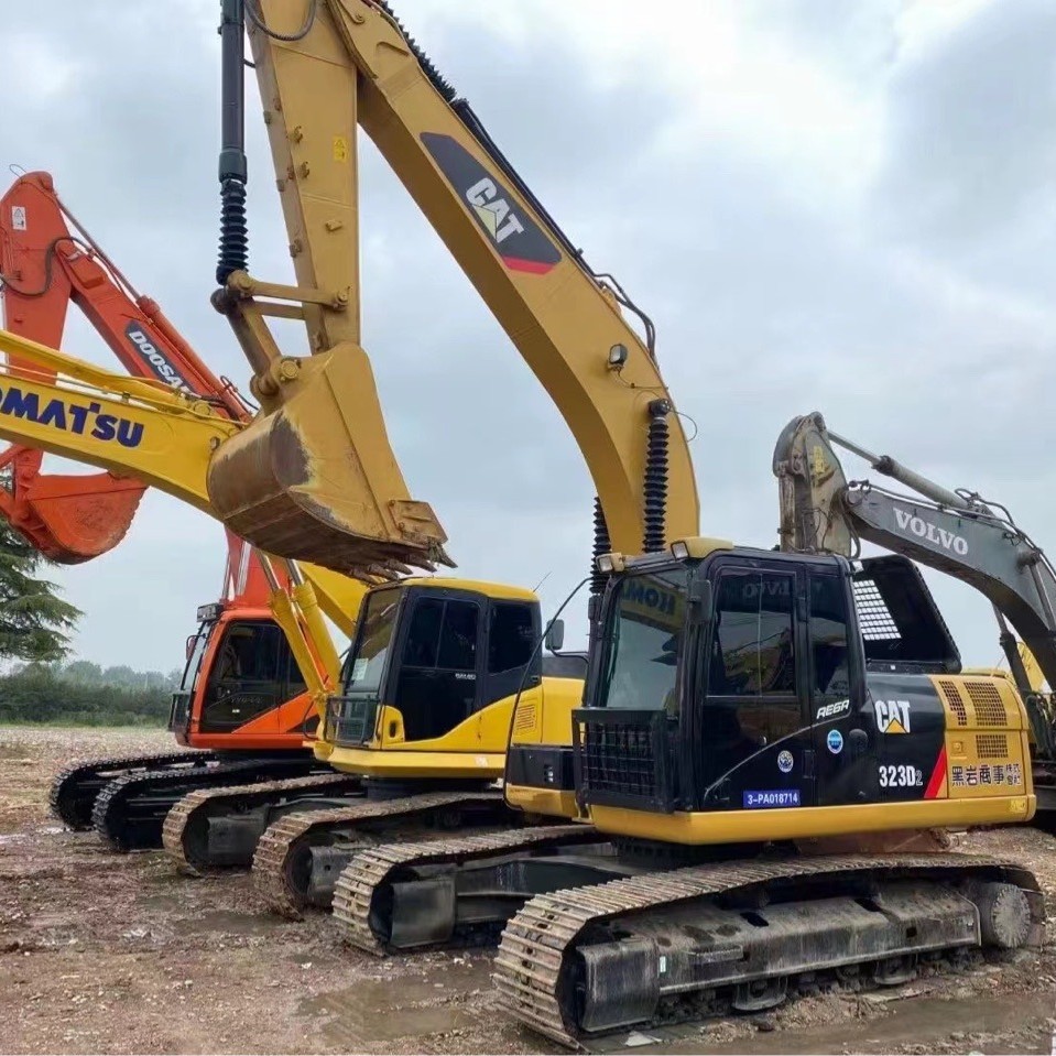 200 unidades CAT320D Carter 323 330 excavadoras usadas en el mercado en China