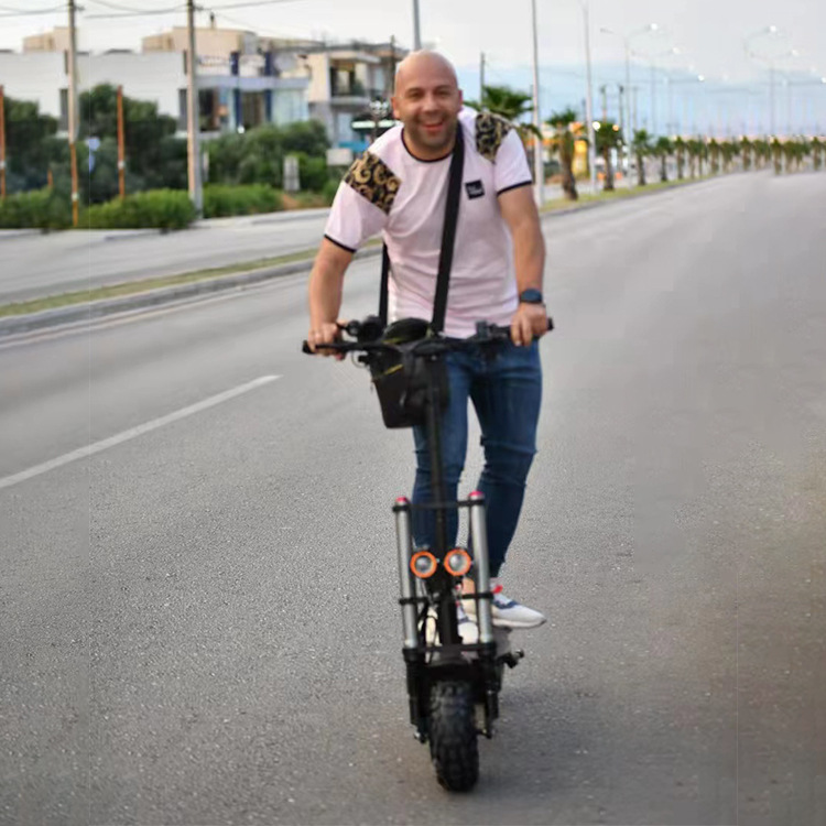 Off-road folding electric scooter