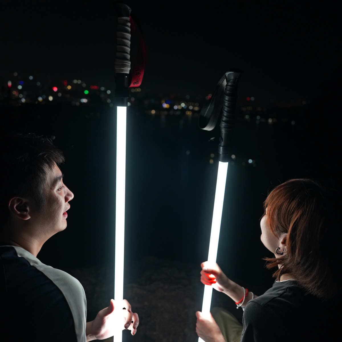 Leuchtende professionelle Nachtkletterausrüstung Spazierstock Ultraleichte Beleuchtung Wandern Reisen Bequem_voghion.com