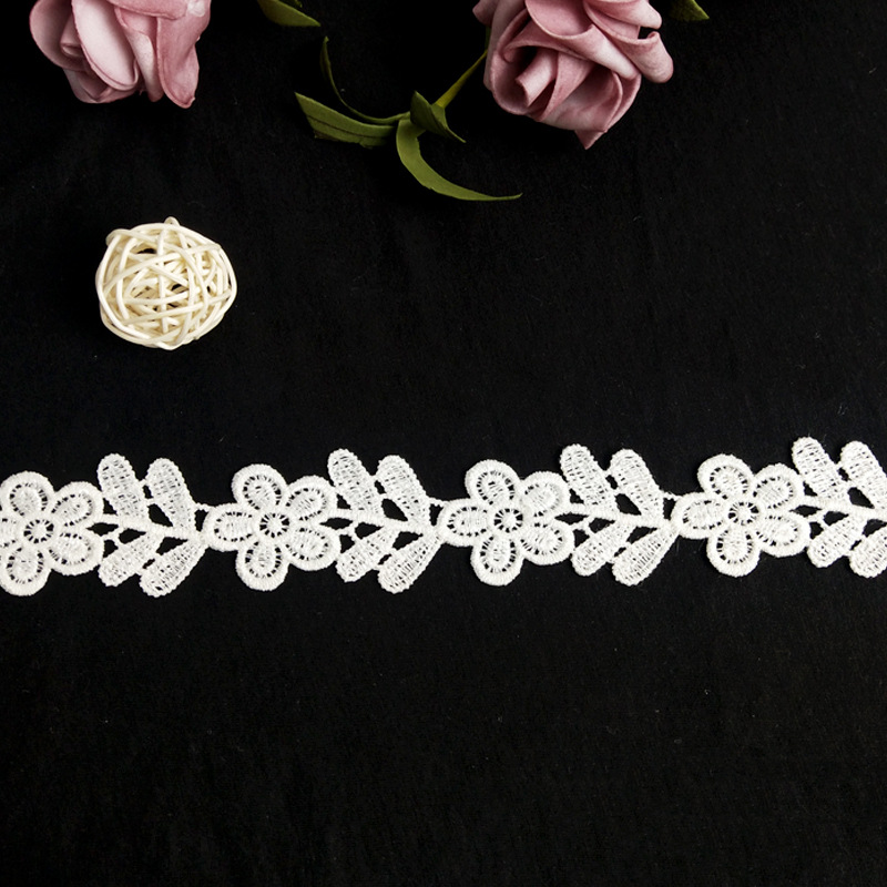 白色水溶花边-M040
