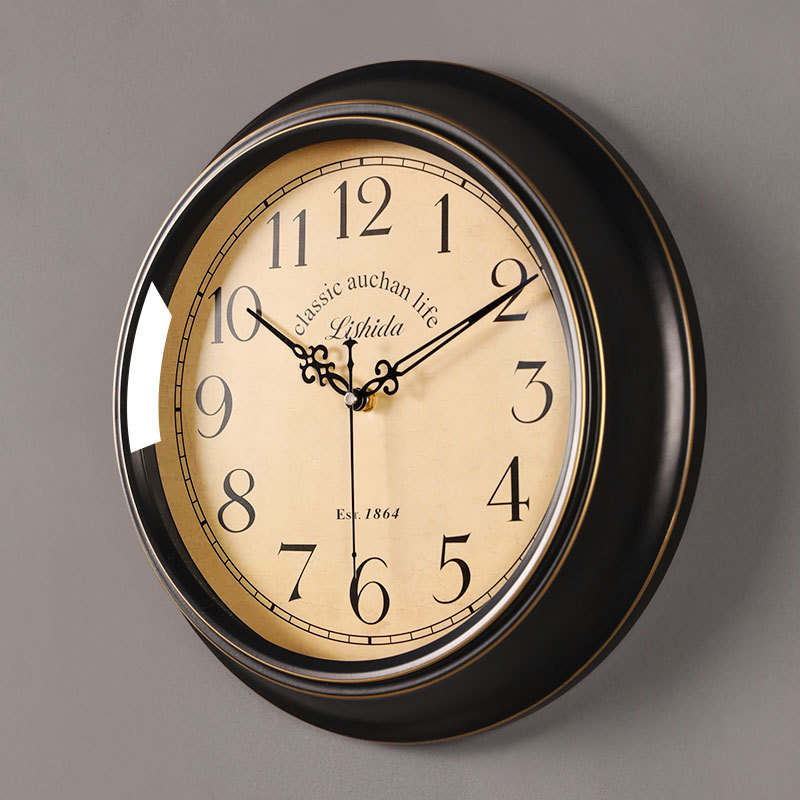 American Style 2025 New Living Room Wall Clock Light Luxury Retro Mid-Century Style Wall Clock Watch Clock