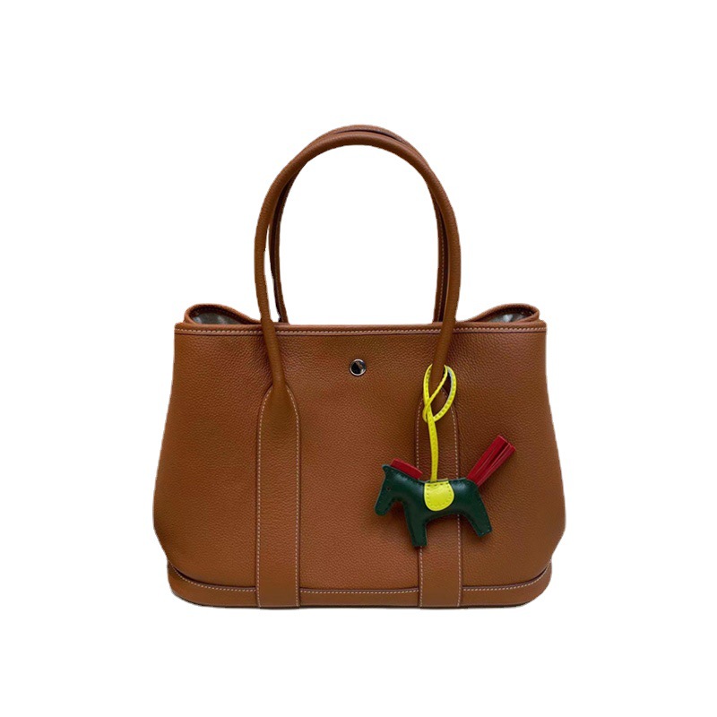 2023 Nueva bolsa de mensajero de hombro de las mujeres de cuero genuino bolso de mano bolsa de jardín portátil bolsa grande bolsa de compras bolsa de cubo