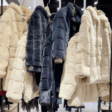 Ӻë׶ƷۿŮbβ؛}s·һ؛Դl