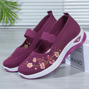 Spring and Summer Old Beijing Cloth Shoes Women's Single-layer Shoes Breathable Comfortable Mother Shoes Soft Sole Non-slip Middle-aged and Elderly Shoes Flat Walking Shoes