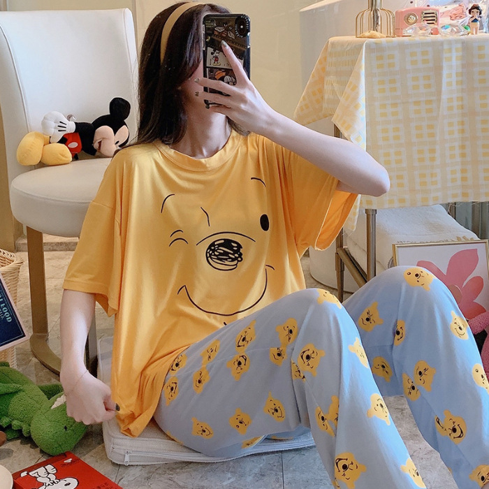 El oso amarillo corto
