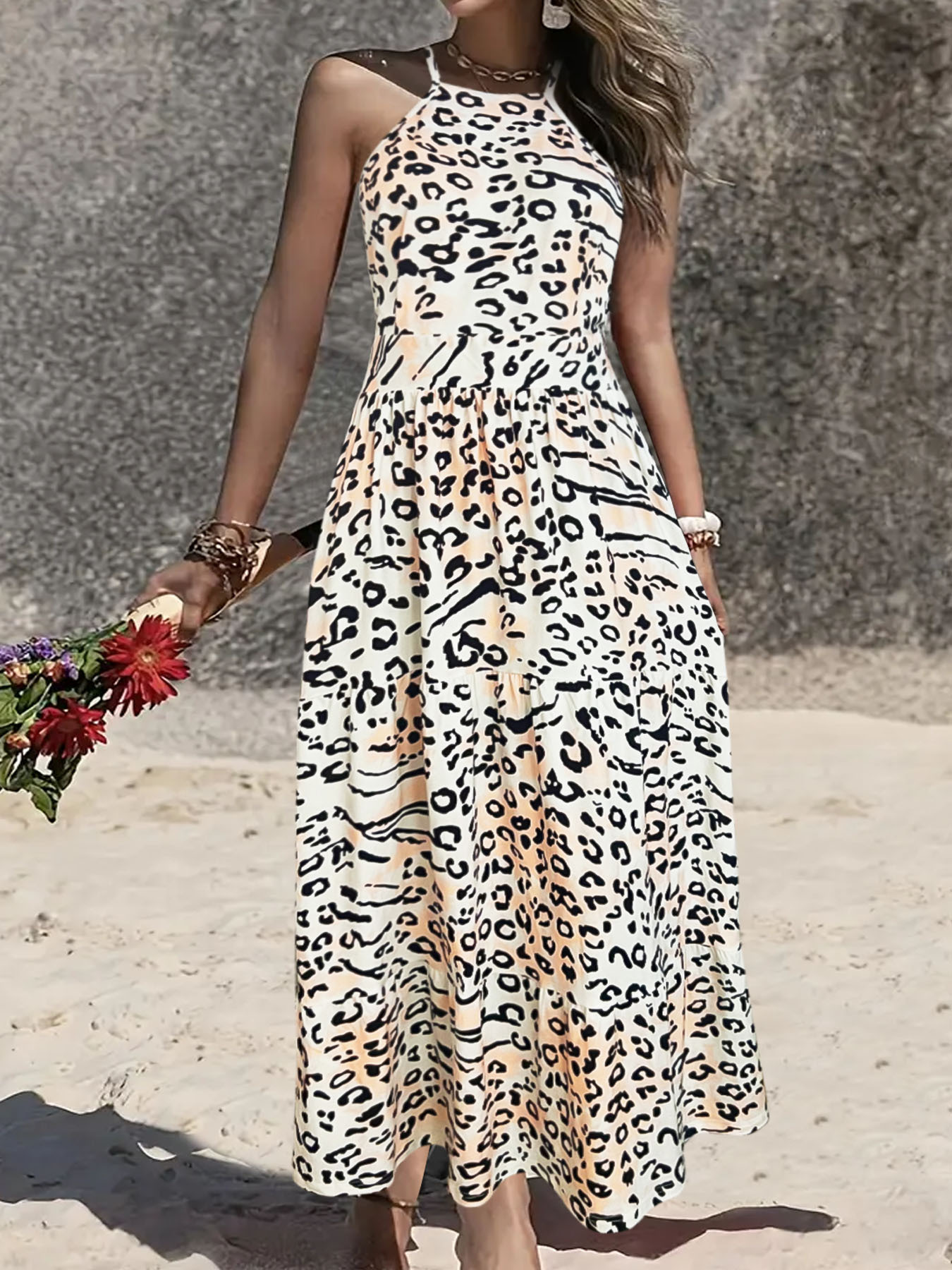 Abito lungo bohémien con scollo all'americana stampa leopardata_voghion.com
