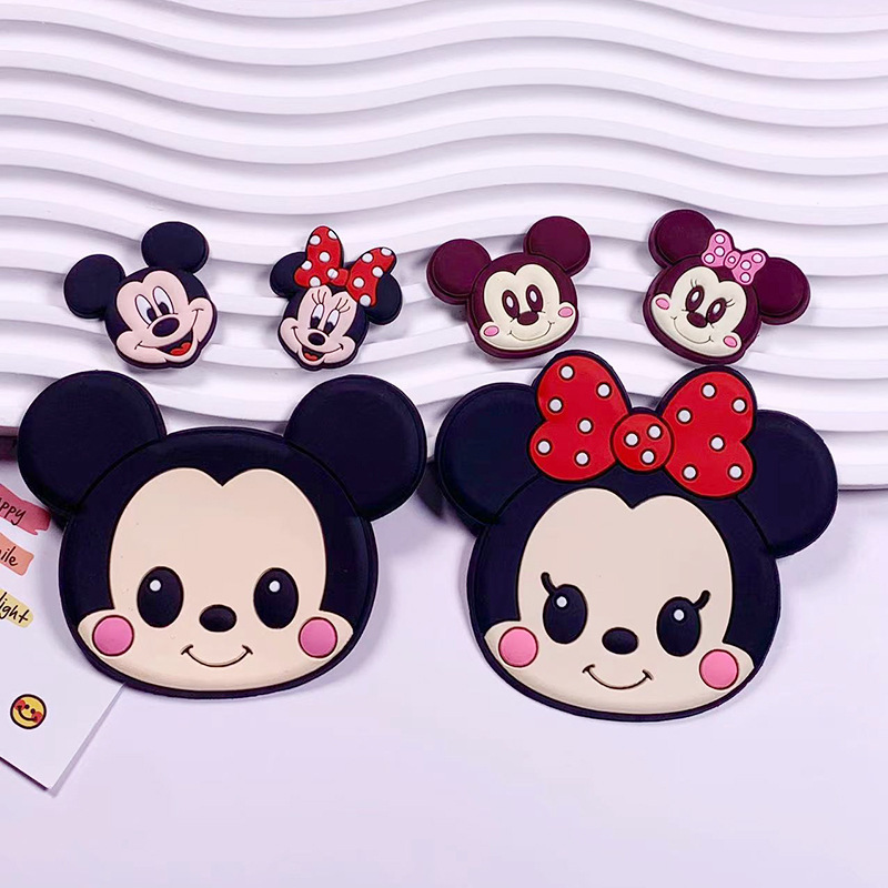 Cartoon driver's license silicone patch mobile phone case handmade DIY accessories creative mobile phone pendant cartoon flat patch