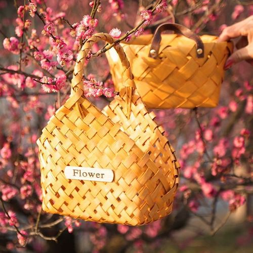 Rattan basket, pastoral style wood chip woven fruit snacks, bread, vegetables, ginger and garlic picnic bamboo woven hand basket, flower basket
