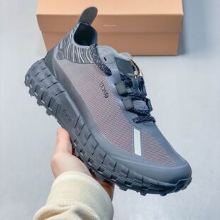 ���Q�߰汾Sneaker�W��ԽҰ�ܲ�Ьnorda�Z�_001��С�����e�\��Ь