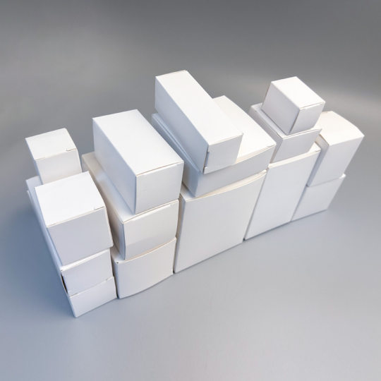 Kraft carton box white cardboard box wholesale small white box in stock rectangular universal white carton customization