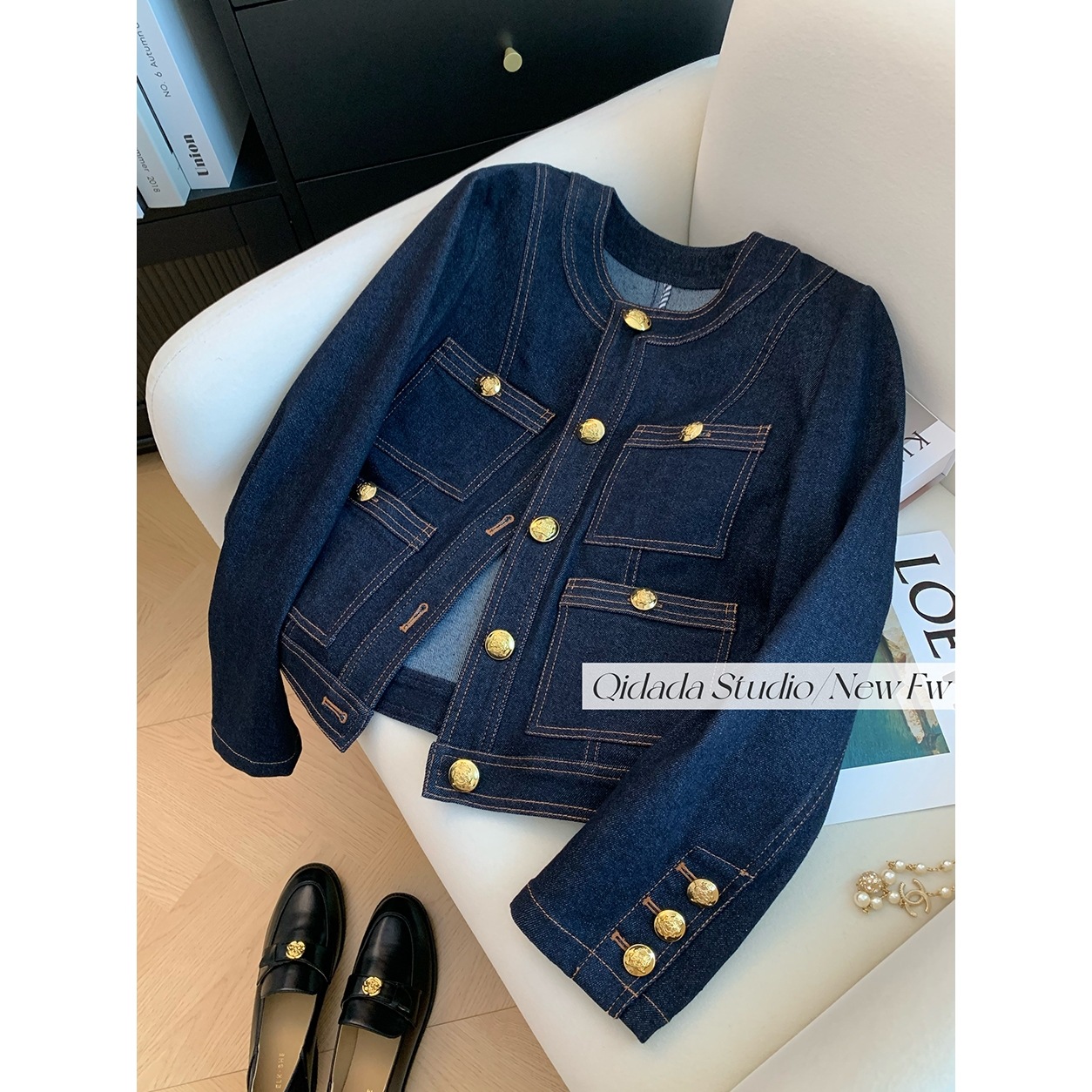 Blue denim autumn short retro elegant jacket with a round collar