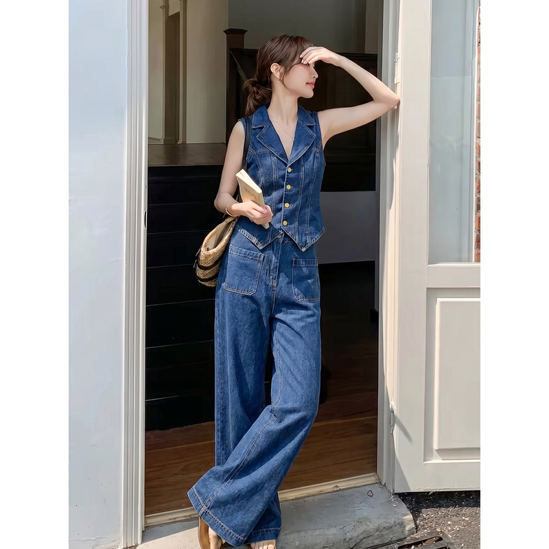 French Retro Denim Suit for Women, Summer Design Vest Two-Piece Set, High-Waisted Wide-Leg Pants, Slimming and Height-Enhancing Outfit
