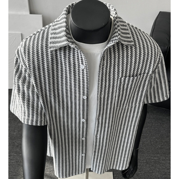 Fishbone Pattern Old Money Style Short-Sleeve Shirt for Men, Spring Season, Boxy Short Wide Fit, Shows Shoulder Width, Cool and Stylish, Regular Shoulder, Heavy-Duty Inner Layer Shirt Fishbone Pattern Old Money Style Short-Sleeve Shirt for Men, Spring Season, Boxy Short Wide Fit, Shows Shoulder Width, Cool and Stylish, Regular Shoulder, Heavy-Duty Inner Layer Shirt
