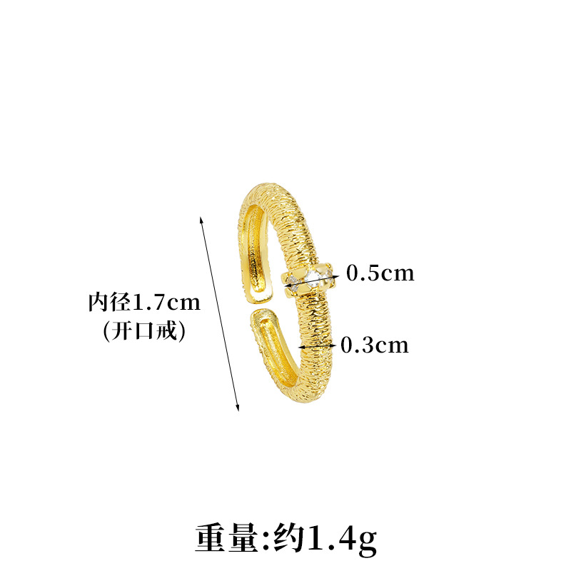 Nuevos productos anillo de oro de arena de Vietnam anillo de estilo francés cepillado de moda pareja ligero lujoso a largo plazo no desvanecer joyas al por mayor