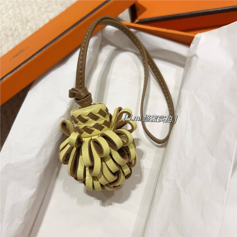 miu系同款流苏花朵包挂件手工真皮女士挂饰高级感皮质钥匙扣配饰|undefined