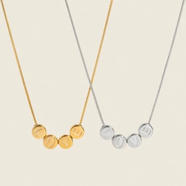 项链;耳钉;戒指