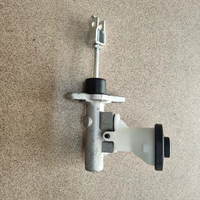 31410-35270 Hilux Clutch master cylinder