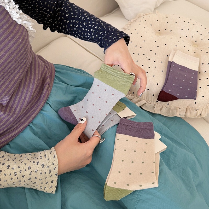 Xiangqu Island Color-Block Polka Dot Socks for Women, Mid-Calf Socks for Spring and Autumn, Cotton Socks in Korean and Japanese Style, Trendy Color-Block Slouch Socks Xiangqu Island Color-Block Polka Dot Socks for Women, Mid-Calf Socks for Spring and Autumn, Cotton Socks in Korean and Japanese Style, Trendy Color-Block Slouch Socks