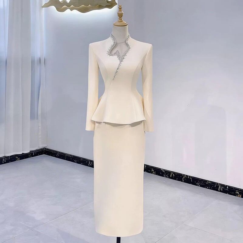 White high-end evening dress 2026 new model, elegant and sophisticated, suitable for weddings, formal occasions, hostess wear, and performance attire White high-end evening dress 2026 new model, elegant and sophisticated, suitable for weddings, formal occasions, hostess wear, and performance attire