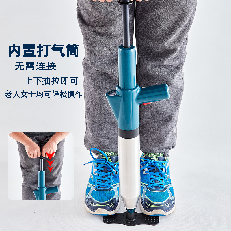 虎行科技便器の疎通器が下水道を通って座っています。|undefined
