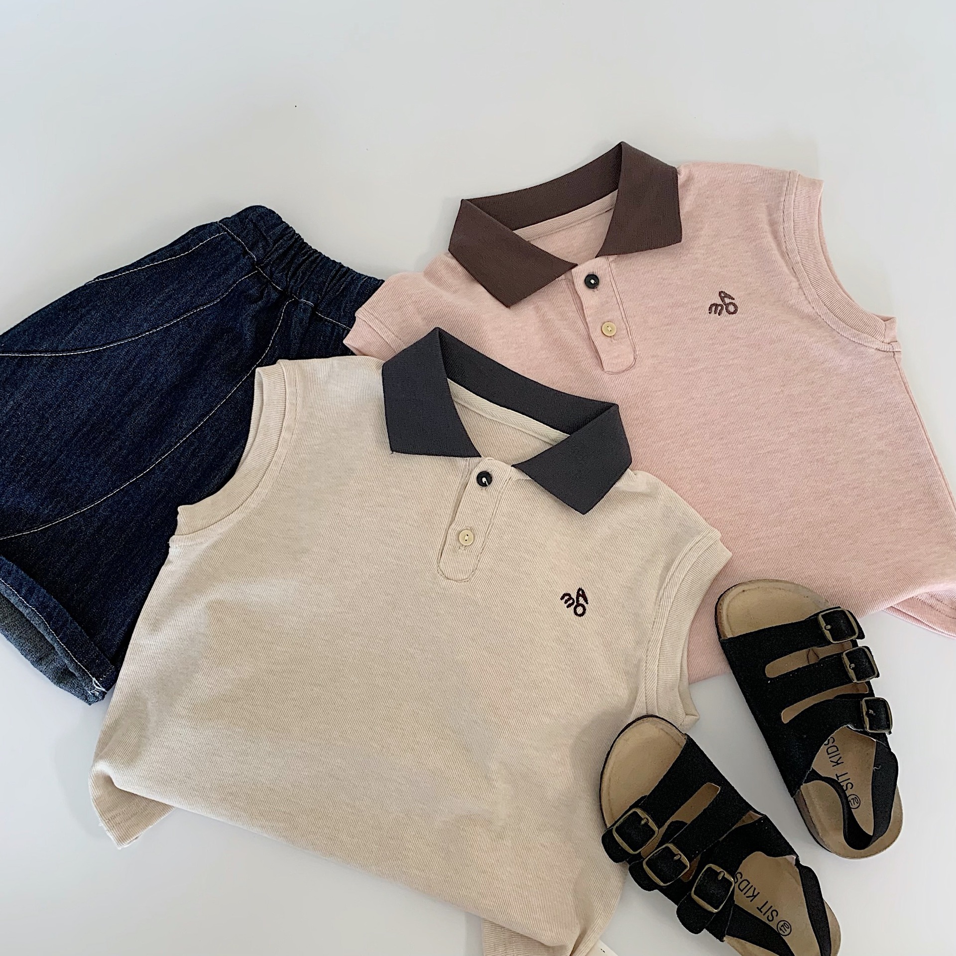 Camiseta de manga corta de verano para niños Maibao 2025 nuevo estilo para hombres y mujeres tops sin mangas de color sólido para niños