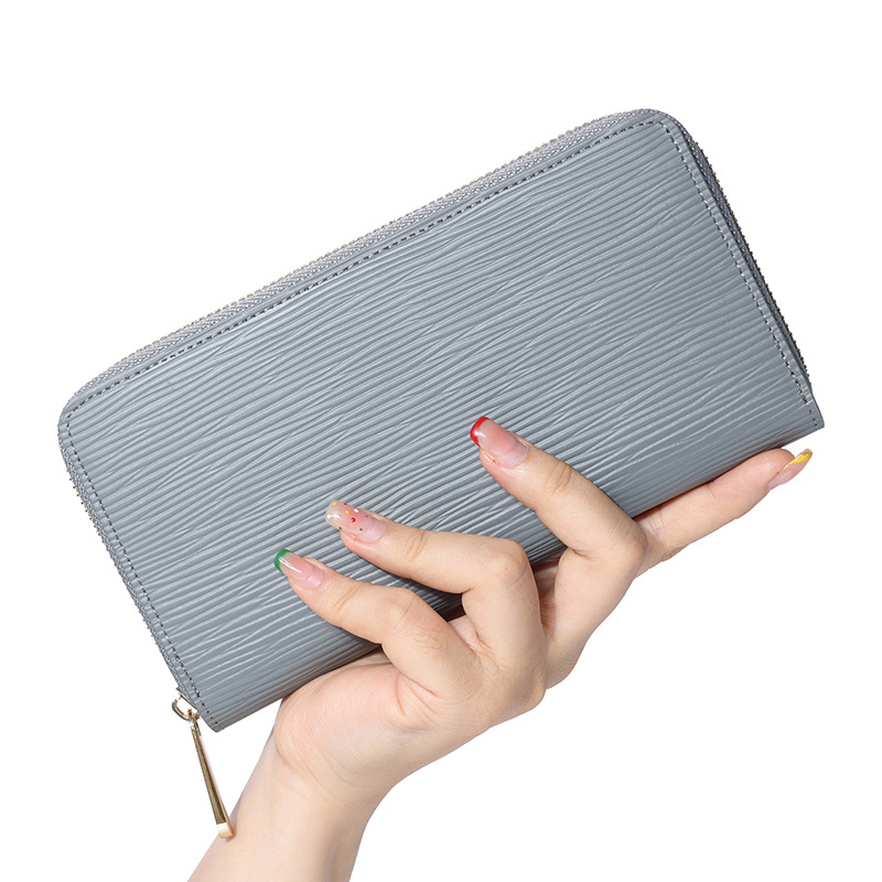 long wallet with zipper