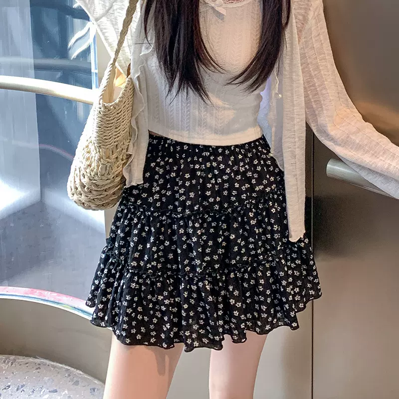 韩系黑色碎花半身裙子女夏季小众复古芭蕾风松紧腰A字蛋糕小短裙