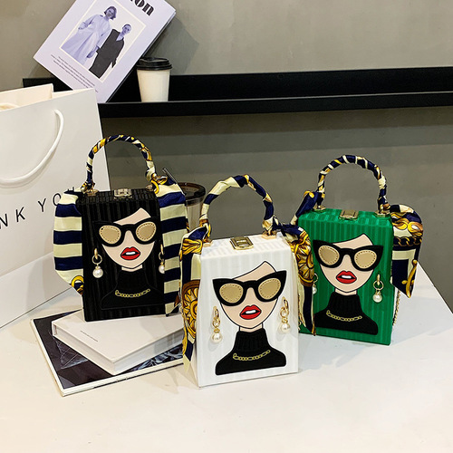  cross-border new box dinner bag personality niche graffiti mobile phone bag retro chain mobile phone bag bags