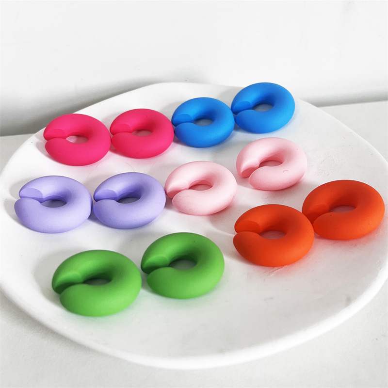 8g Weight Ear Cuffs Classification 1 Piece Quantity Holiday, Daily Occasion Acrylic Material C Shape Pattern Unisex Gender Plating Design Sweet Style 1 Piece Sweet C Shape Plating Arylic Ear Cuffs 1