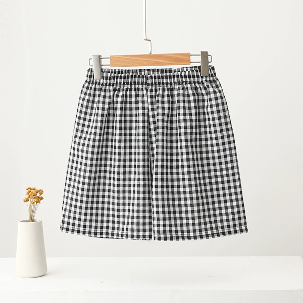 Plaid black shorts
