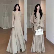 秋冬连衣裙女V领巨好看的高级感针织2025年新款小个子穿搭长裙子
