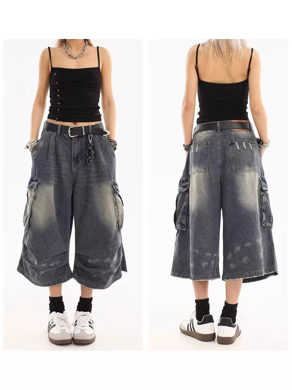 American Retro Washed Multi-Pocket Workwear Half-Elastic Waist Denim Shorts for Women with Pleated Design and Loose Fit, Seven-Quarter Length