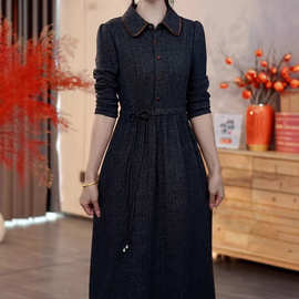 气质连衣裙女2025秋季新款妈妈装简约大方百搭显瘦中长款翻领裙子