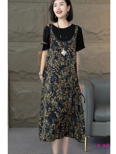 Design-inspired patchwork crew neck short-sleeve dress, 2025 summer two-piece meat-hiding slimming versatile mid-length dress