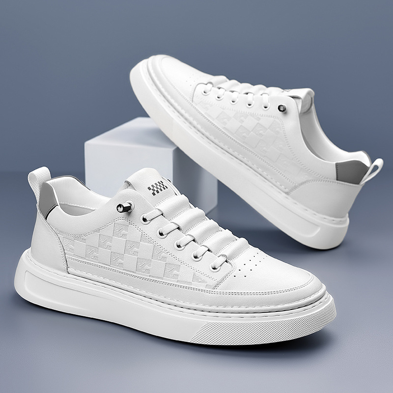 Zapatos de verano para hombres, nuevos zapatos blancos transpirables, estudiantes masculinos, moda coreana, plataforma deportiva de plataforma de todo fósforo, zapatillas de deporte casuales para hombres