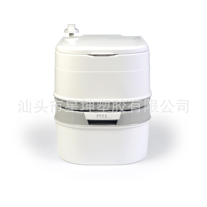 24L Белая рука тянет