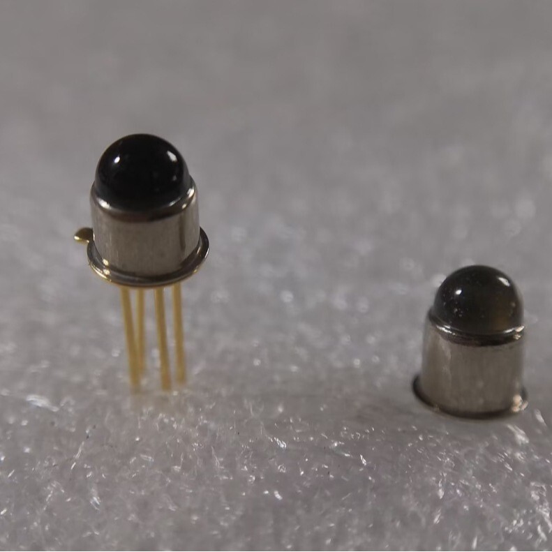 赤外発射管受信管シリコン光電池レーザー管光電センサーシェルケースTO46チューブキャップ|undefined