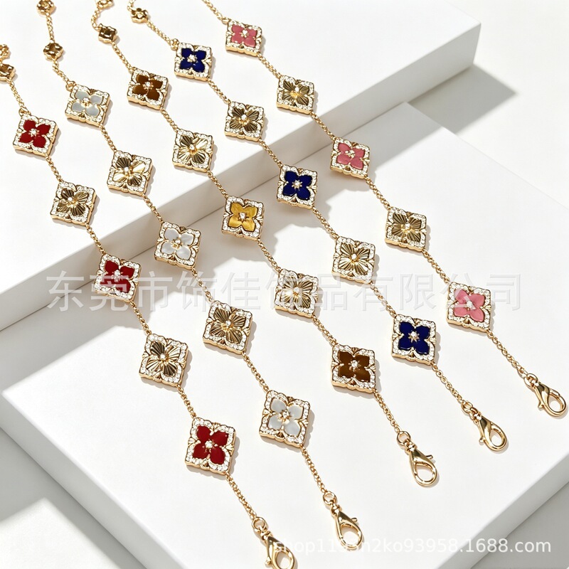 Italian titanium steel four-leaf clover bracelet, plated with 18K gold, non-fading, simple double-sided mica shell bracelet ins Italian titanium steel four-leaf clover bracelet, plated with 18K gold, non-fading, simple double-sided mica shell bracelet ins